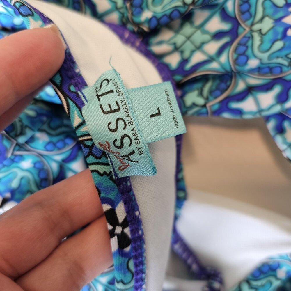 Spanx Love Your Assets Medallion Geo Turquoise Slimming One Piece Swimsuit L - Picture 10 of 12
